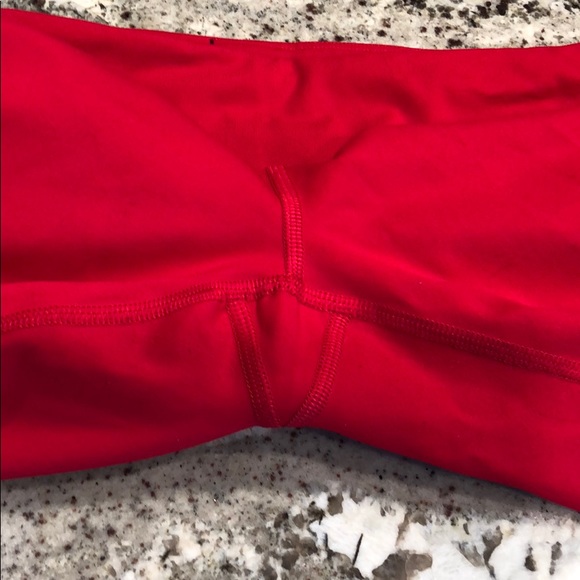 Red vs compression pants - Picture 4 of 7